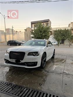 کرایسلەر 300